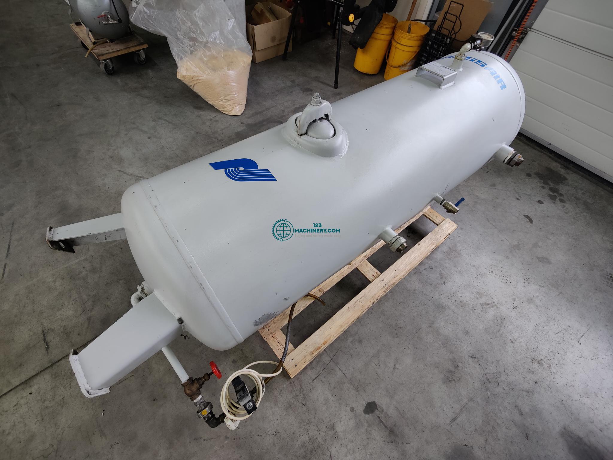 Compressed air receivers/ tank